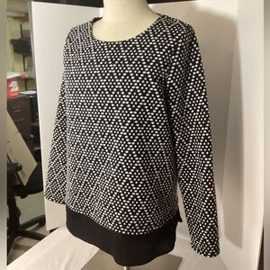 Croft and Barrow XXL black and white top still good condition